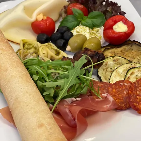 雷贝格布里克兰德酒店