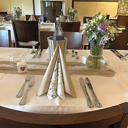 Hotel Lembergblick 3*